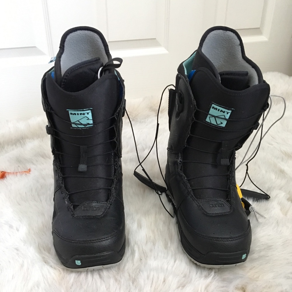 Burton Mint women’s snowboarding boots shoes REI